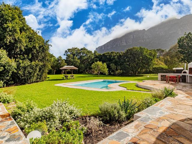 5 Bedroom house to rent in Bokkemanskloof, Hout Bay