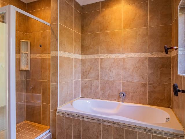 5 Bedroom House To Rent in Fourways