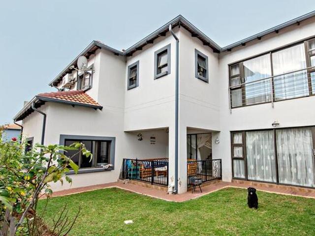 5 Bedroom House to Rent in Kyalami Glen Estate