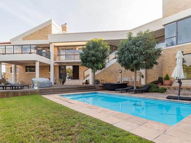 5 Bedroom house to rent in Loevenstein, Bellville