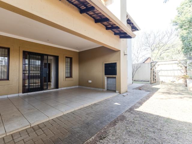 5 Bedroom House To Rent in Menlo Park