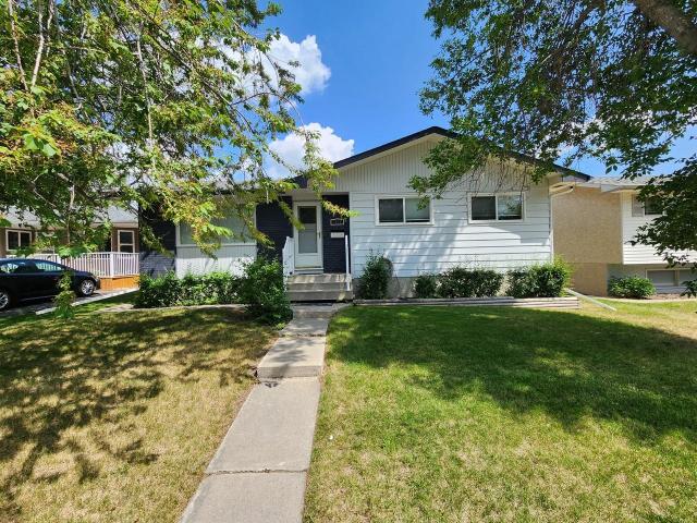 5 Bedroom Home for Rent at 7112 Hunterwood Rd Nw, Calgary, AB T2K 4J6 Huntington Hills