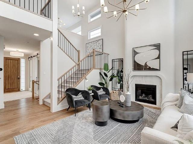 5 Bedroom Home for Rent at 124 Crestridge Terr Sw, Calgary, AB T3B 6K5