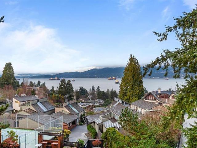 5 Bedroom Home for Rent at 1995 Sasamat Pl, Vancouver, BC V6R 4A3 West Point Grey
