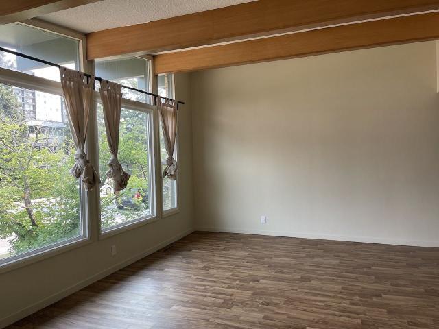5 Bedroom Home for Rent at 2027 Urquhart Rd Nw, Calgary, AB T2N 4C6 University Heights