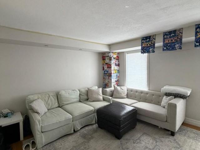 5 Bedroom Home for Rent at 39 Briarlea Rd, Guelph, ON N1G 3H4 Hanlon Creek