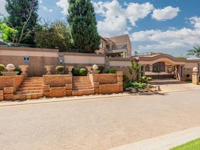 5 bedroom home on the market in meyersdal