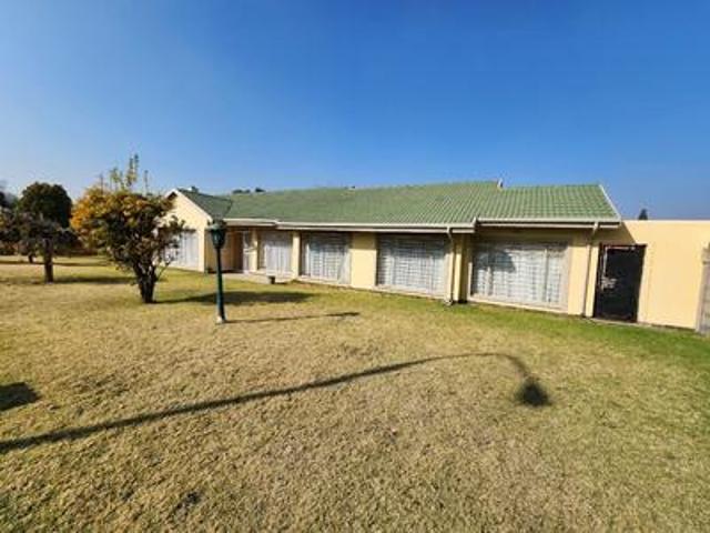 5 bedroom home on the market in brac.