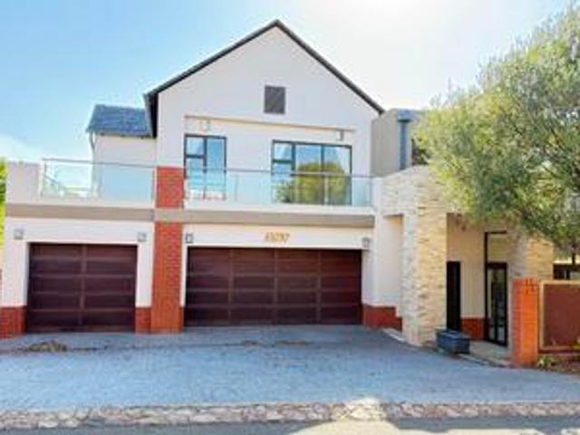 5 bedroom on the market house at wat.