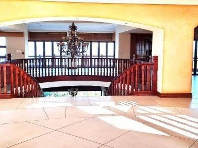 5 Bedroom Mansion in Birdwood