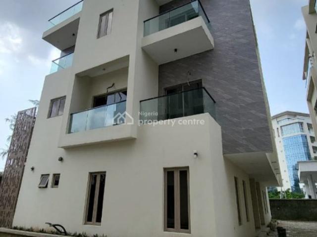 5 Bedroom Semi detached Townhouse + Bq, Cinema Room