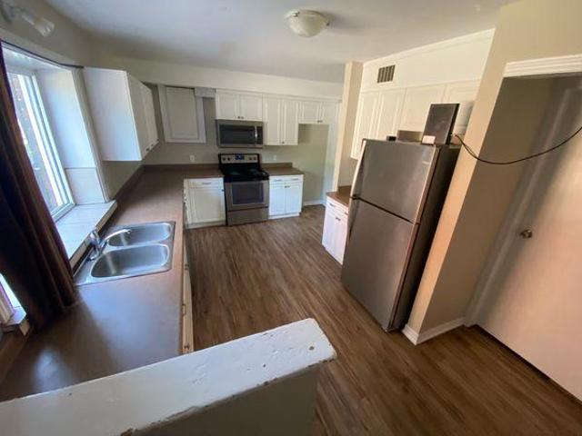 5 Bedroom Shared Living/roommate St. Catharines ON 97421619