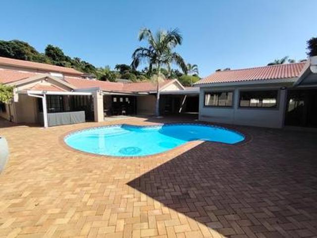 5 bedroom spacious family home for s.