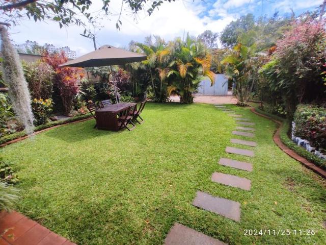 5 Bedroom Townhouse for Rent in kilimani