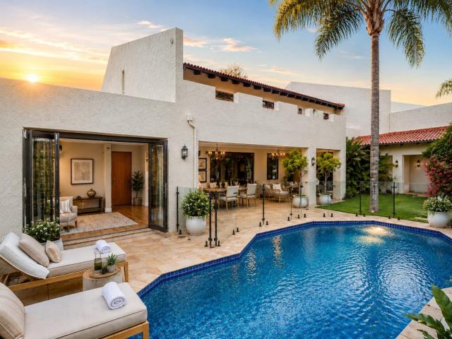 5 Bedroom Townhouse For Sale in Sandown