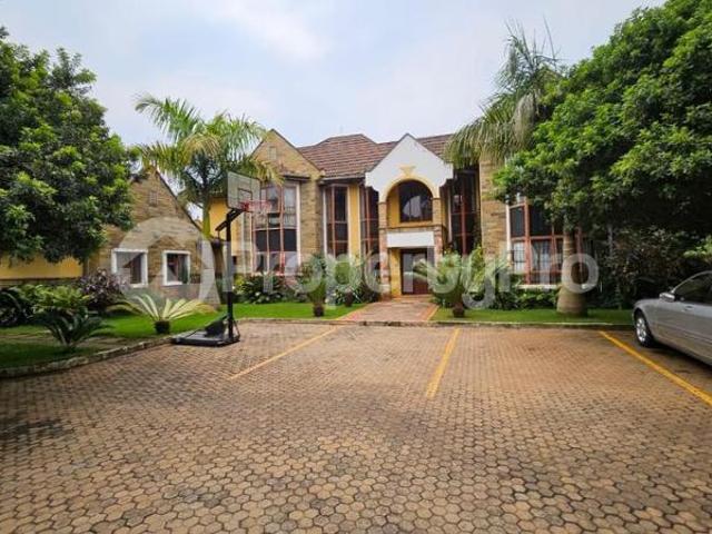 5 bedroom Townhouse for sale Runda Nairobi PID: 5BGSF | PropertyPro