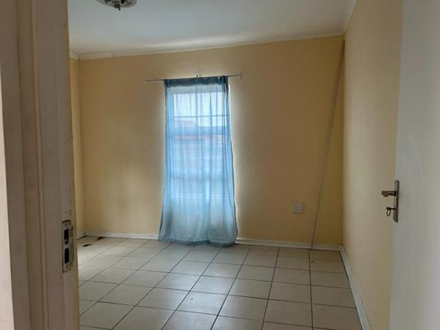 5 Bedroom Townhouse in Beacon Bay North