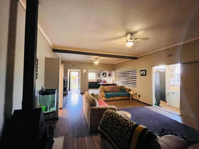 5 Bedroom Townhouse in Del Judor