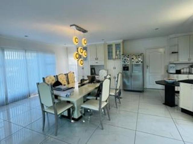 5 Bedroom Townhouse in Selborne
