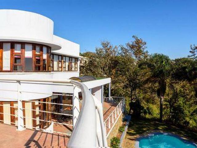 5 Bedroom Villa East London Eastern Cape LS89931406