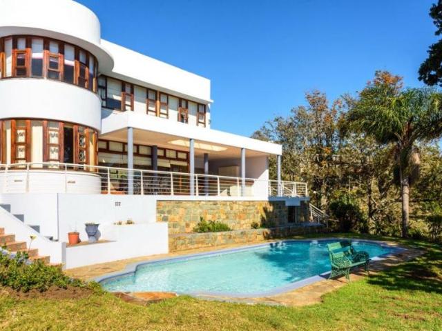 5 Bedroom Villa East London Eastern Cape 309000 DS89904809