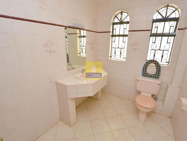 5 Bedroom Villa For Sale In Riverside