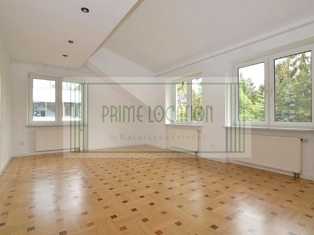 5 bedrooms / old Wilanów / intl.schools nearby Warszawa