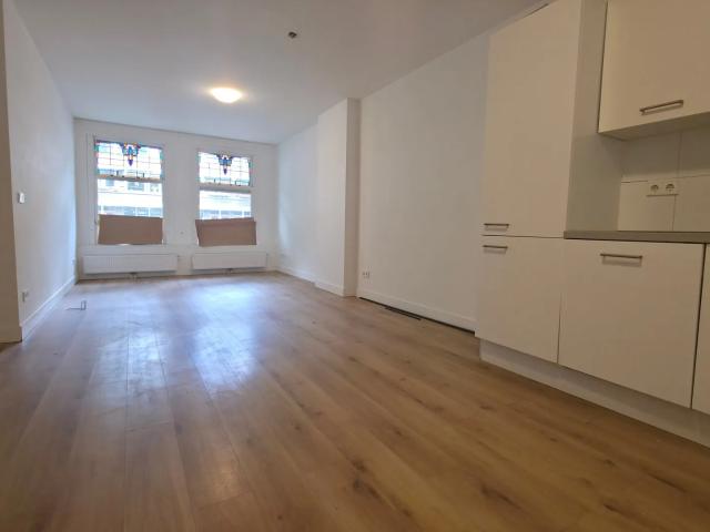 5 bedrooms Appartement Surface Area: 142m2