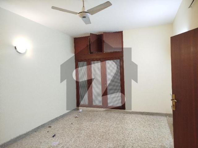 5 Bedrooms Beautiful House for Rent in F10 Islamabad F 10