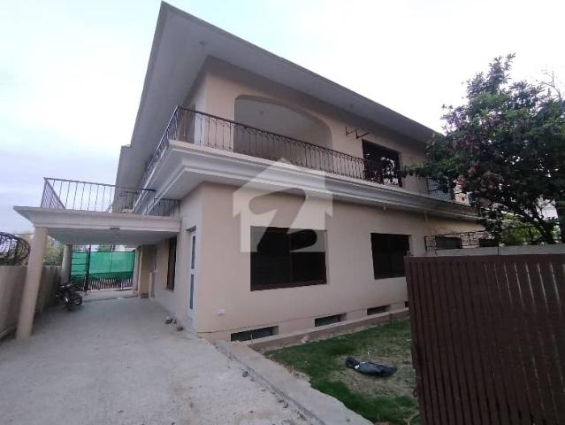 5 Bedrooms Beautiful House For Rent In F10 Islamabad