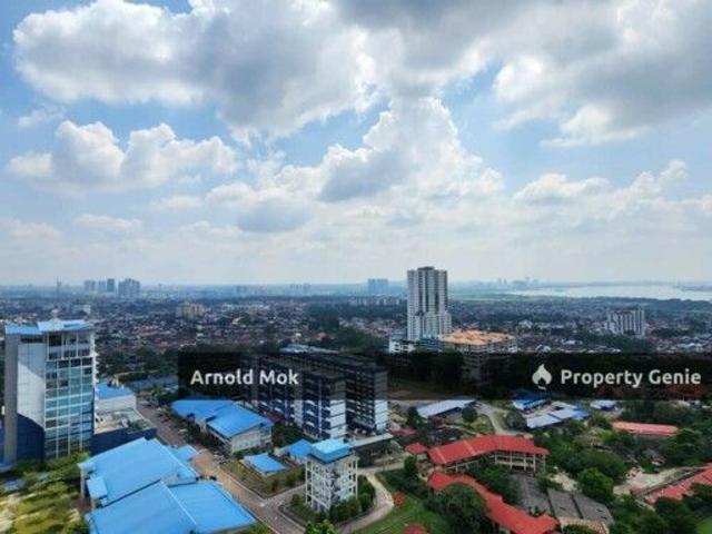 5 Bedrooms Condominium at The Astaka For Rent