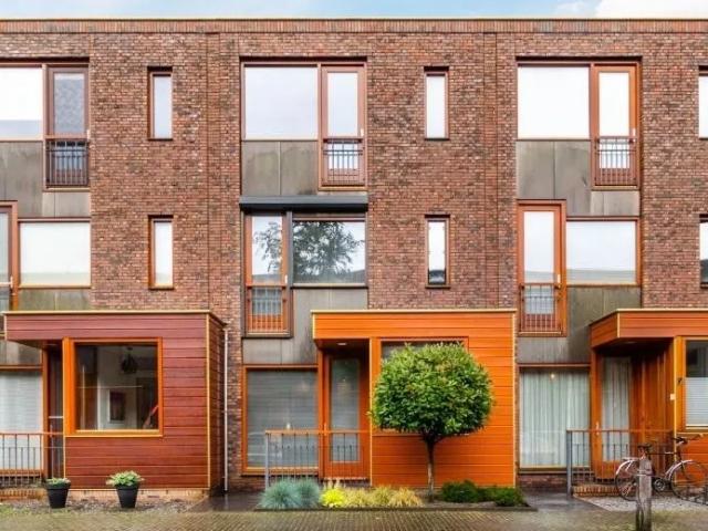 5 bedrooms Huurwoning Surface Area: 128m2