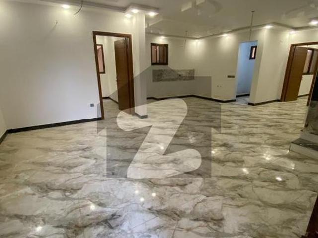 5 Bedrooms House | Full Basement | 160 Sq Yards | Prime Location PECHS Block 6