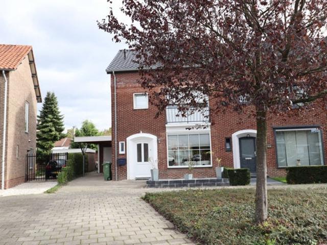5 bedrooms House Surface Area: 120m2 Unfurnished
