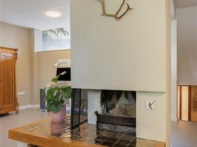 5 bedrooms House Surface Area: 180m2 Furnished
