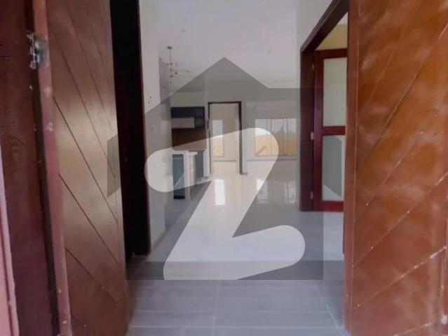5 Bedrooms Luxurious Villa for RENT, Near Main Entrance of Bahria Town Precinct 1