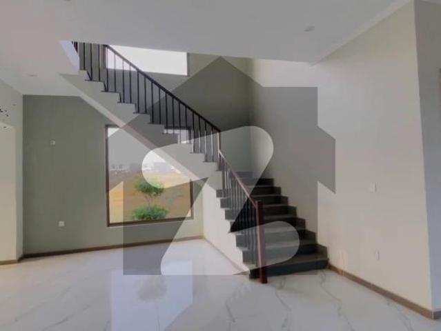 5 Bedrooms Luxurious Villa For RENT, Near Main Entrance Of Bahria Town Precinct 1
