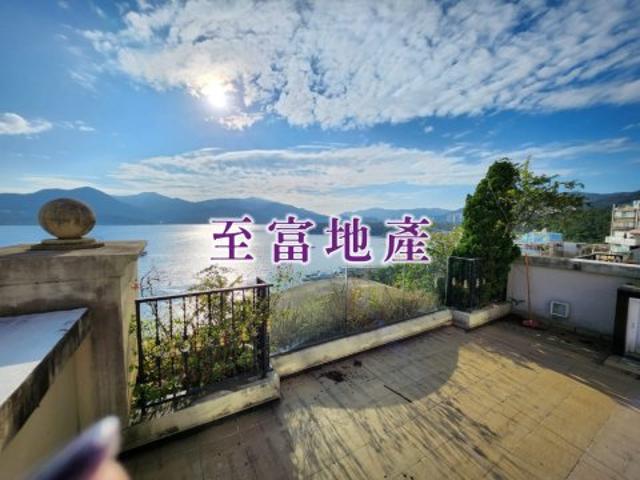 5 Bedrooms 1 Ensuite  3 Living & Dining Room  3 Bathrooms  2 Maid's for rent