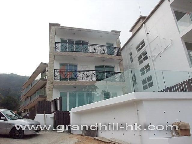 5 BEDROOMS 3 EN SUITE for rent