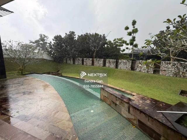 5 bedrooms 4 bathrooms Land size 15.2 pts
