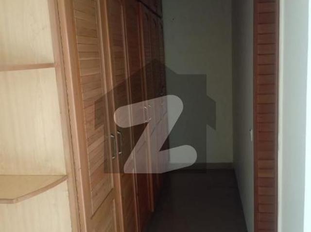5 Beds Full House Neat and Clean Accommodation Reasonable Rent F 11