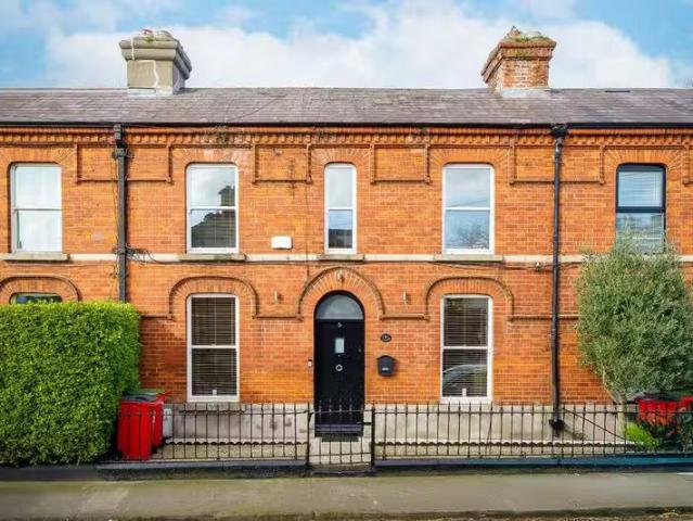5 Belmont Avenue, Dublin 4, Donnybrook, Dublin 4, D04T4A9 is f.