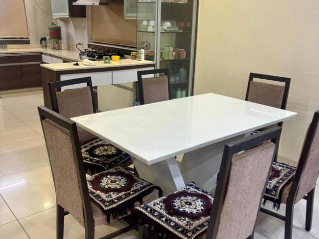 5 BHK Villa in Thaltej for resale Ahmedabad. The reference number is 20537892