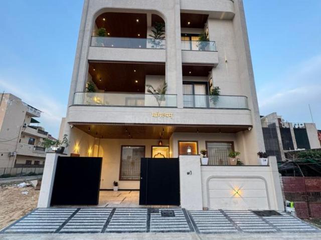 5 BHK Villa in Vaishali Nagar for resale Jaipur. The reference number is 20673976