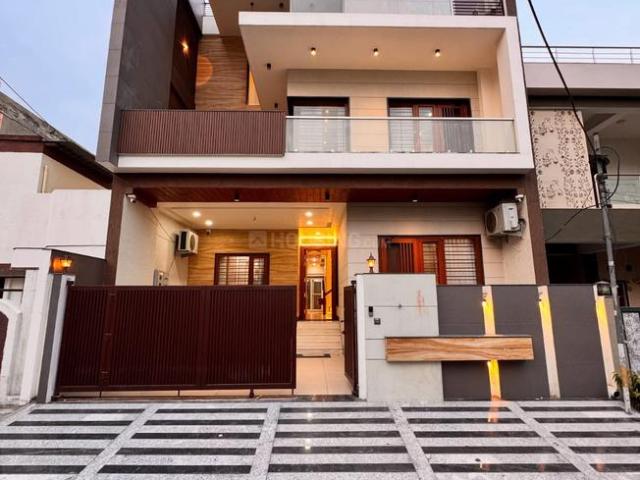 5 BHK Villa in Vaishali Nagar for resale Jaipur. The reference number is 20994037