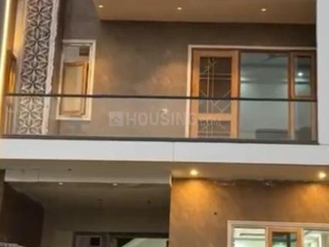 5 BHK Villa in Wave City for resale Ghaziabad. The reference number is 20244063
