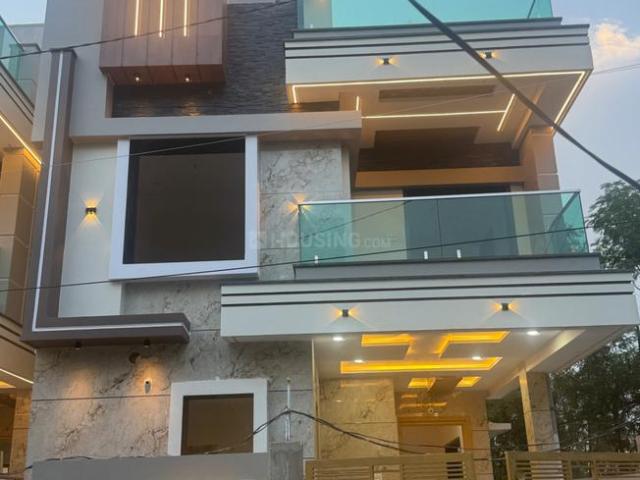 5 BHK Villa in Yapral for resale Secunderabad. The reference number is 17108995
