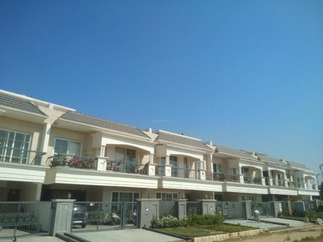 5 BHK Villa in DLF Mullanpur for resale Chandigarh. The reference number is 9234362