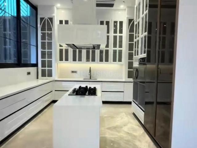 5 BHK Villa in DLF Phase 1 for resale Gurgaon. The reference number is 19924904