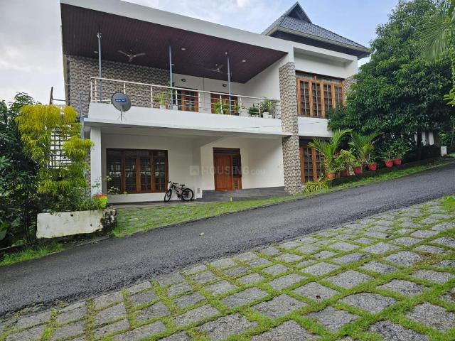5 BHK Villa in Edappally for resale Kochi. The reference number is 17425700